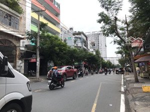 hàng mới, mặt tiền đường phạm phú thứ - đường kinh doanh vải, dt 4.9x25m, 1 hầm 5 tầng, 26.8 tỷ