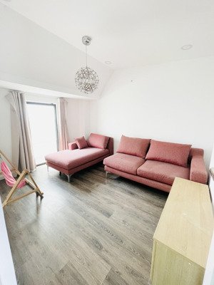 nhà hẻm ô tô tránh nhau, ngay trung tâm q7, gần q4. gồm 4pn, 5wc. giá bán chỉ 10,5 tỷ