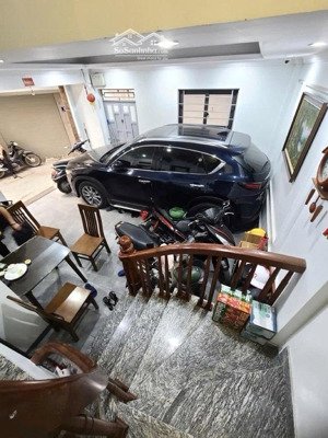 chính chủ cần bán ô tô ngủ trong nhà, lô góc 2 thoáng, kinh doanh nhỏ spa hết ý