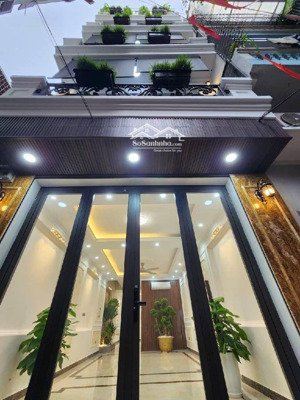 kim mã - ba đình s68m2 mt4.3m x 6tầng - thang máy, cách phố 30m, bán 21tỷ