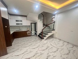 cho thuê nhà nguyễn văn linh- thạch bàn 8,5 triệu/ tháng