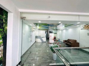 cho thuê mbkd ở mặt tiền đào duy anh pn - hoặc văn phòng - showroom - lối đi riêng, wc riêng