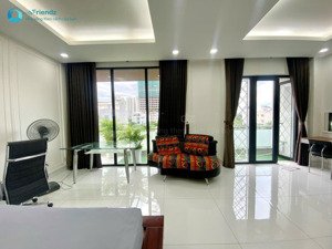 cho thuê căn hộ ban công + view thoáng - máy giặt riêng gần sala