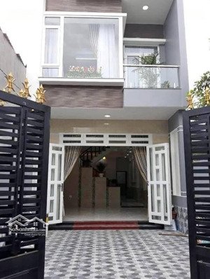 nhà siêu hời tại hóc môn 70m2 đường song hành trung chánh gần siêu thị coop mart,trung tâm văn hóa