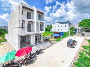 CHÍNH CHỦ CẦN BÁN NHÀ PHỐ ĐẸP – GIÁ TỪ 2.95 ĐẾN 3.5 TỶ Đường Hồ Văn Cống, Thủ Dầu Một, Bình Dương – GIÁ TỐT NHẤT KHU VỰC