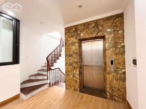 BÁN GẤP NHÀ PHÂN LÔ, VỈA HẺÔ TÔ TRÁNH, THANG MÁY- LA KHÊ50m²x 7TKĐT Văn Khê, An Hưng