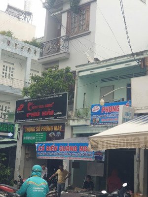 hẻm xe tải đường tân sơn nhì - kinh doanh tốt