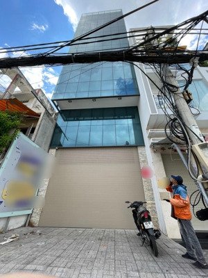 nhà mới xây mặt tiền đường nguyễn công trứ gần ngã tư nguyễn thái bình quận 1