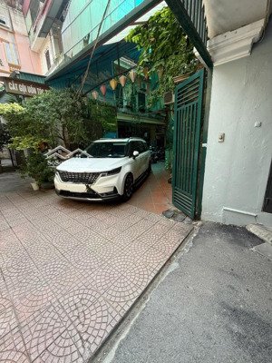 phố thái hà - đống đa - oto tránh nhau - lô góc - dừng đỗ ngày đêm