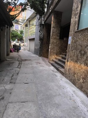 bán đất cách phố 30m lạc long quân, tây hồ 170m chào 27 tỷ có thương lượng