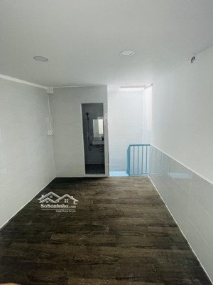 bán nhà shr phạm văn hai, 3 tầng, 2pn nhỉnh 2 tỷ