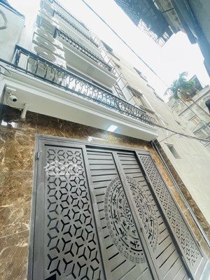 có 102! bán nhà dòng tiền mỹ đình, gpxd, pccc, 45m*5t*9pnkk, dòng tiền 45tr tháng giá nhỉnh 9 tỷ.