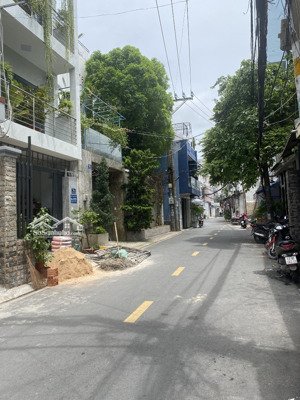 mặt tiền nội bộ 8m khuông việt 4x16m 1 lầu đúc giá nhỉnh 7tỷ