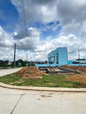 trung tâm mdrak dân cư đường ô tô 208m giá 770 triệu xây nhà vườn siêu đẹp