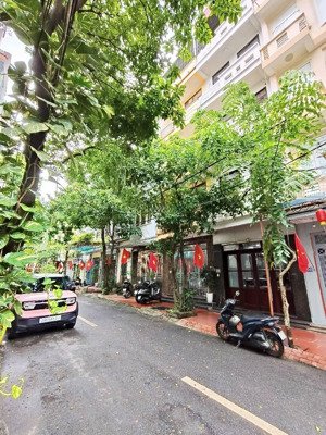 bán nhà phân lô liền kề vỉa hè 54m2, 5 tầng đa sỹ kiến hưng hà đông, giá 15 tỷ