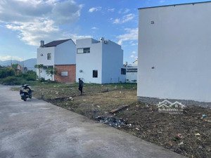 bán đất vĩnh trung nha trang, dt 68,5m2, đường 5-6m, full thổ, giá 1,580 tỉ. lh yến: 