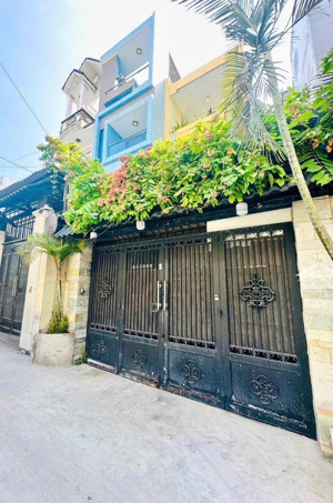 cạnh chợ phạm thế hiển xe hơi ngủ trong nhà dt 85m2 3 tầng nhỉnh 7tỷ