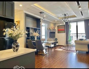 chính chủ bán căn hộ 3n times city dt 83m2 ban công nam tầng trung đẹp giá rẻ nhất tt.lh 