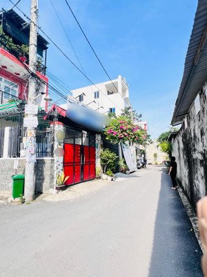 chốt gấp! xem là thích - nhà xây tâm huyết 3 tầng - đường thông, ô tô quay đầu (4.3m*15.9m) bao giá