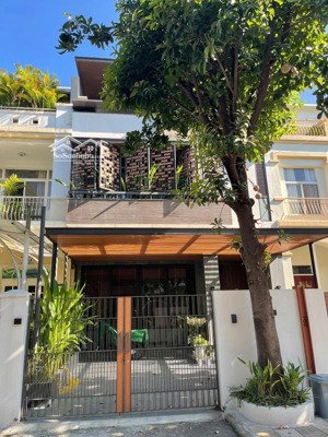 biệt thự liền kề hưng thái - phú mỹ hưng nhà mới giá tốt