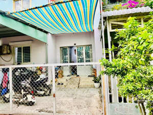 bán căn hiếm, tầng trệt, căn góc hai mặt tiền, cc thạnh mỹ lợi, lối đi ra công viên