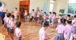 bán sàn thương mại tầng 2 giá 43,6tr/m2 sổ lâu dài, dt 445,25m đang cho thuê nhà trẻ the pride