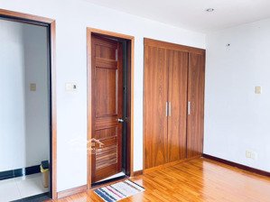  cần bán căn giai việt