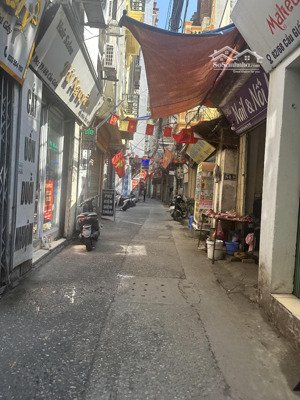 nhà mặt ngõ quận uỷ trung tâm cầu giấy mặt ngõ thông kinh doanh sầm uất