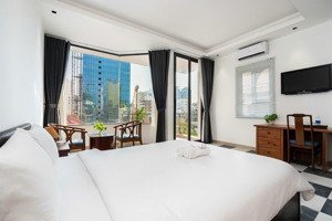 cho thuê căn hộ quận 1 ban công thoáng ngay cầu ba son