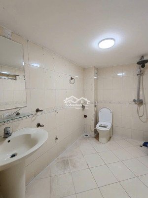 do cv cần chuyển đổi chính chủ rất cần bán nhà bạch thái bưởi