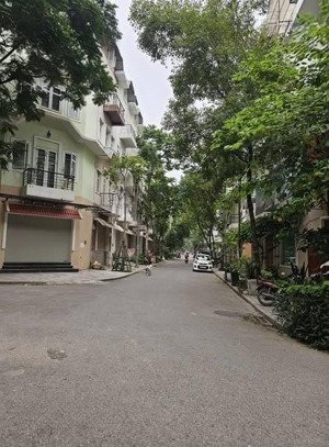 duy nhất 1 căn liền kề kđt đô nghĩa 75m2, 5 tầng, nhỉnh 15 tỷ