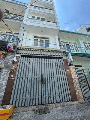 nhà hiếm xe hơi tới cửa nguyễn khoái 46,8x3,8x3 tầng shr chỉ 5tỷ100