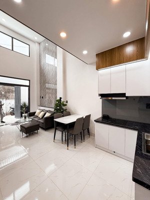 bán nhà góc 2 mặt tiền thích quảng đức, 50m2 (5x10m) 3 tầng full nt, 3pn 3wc, hẻm ôtô, giá mềm nhất