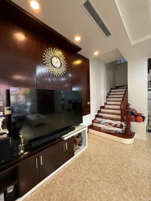 chủ cần bán gấp bt trung văn, nam từ liêm. 108m 4 tầng, mt 12m . gía hơn 37 tỷ