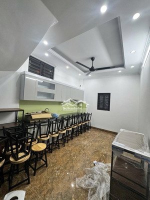 bán nhà phân lô bộ công an phố ngô tất tố ô tô đỗ cửa, gần quốc tử giám