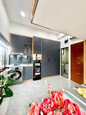 bán nhà riêng giáp bát 60m2, 7 tầng thang máy, 10m ra phố, 12 phòng kk, dt 70tr/th, giá 15 tỷ