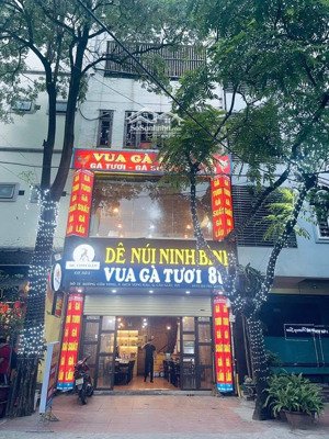 cho thuê nhà mặt phố trần kim xuyến, cầu giấy, dt 100m2x5t, mt 5m, đoạn kd đẹp, thông sàn, vỉa rộng