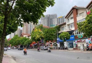 bán gấp liền kề bắc hà, mỗ lao, 86m2x5t,cách phố nguyễn văn lộc 20m nhỉnh 30 tỷ