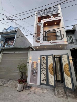 nhà sổ riêng gần vòng xoay an phú.mới.3 phòng ngủ.giá 3t460 triệu