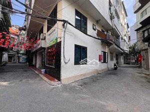 đất hiếm đầu phố ngọc lâm - bồ đề - ngõ nông rộng - oto 7 chỗ vào đất - chỉ hơn 200tr/m