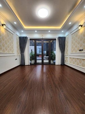 kim mã - nhà đẹp hiện đại 68m 21.9 tỷ - ngõ thông 20m phố - kinh doanh bất chấp