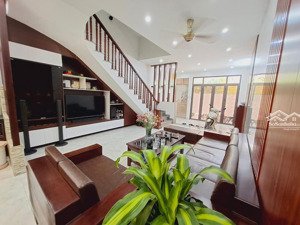 hiếm! phân lô nguyễn phong sắc, ôtô tránh vỉa hè, ngõ bàn cờ, 2 thoáng, dân trí cao, 65m2*4t