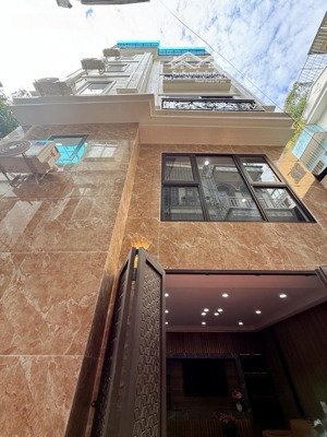 nhà định công thượng-cách ô tô 10m-thang máy nhập khẩu