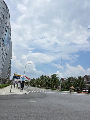 hà đông. liền kề him lam. giá tốt nhất. dt 91m2 mt 7m xây 6,5 tầng. 2 mặt ô tô tránh.