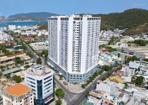 "căn ph căn góc đẳng cấp không gian rộng rãi, tầm nhìn xuất sắc!"