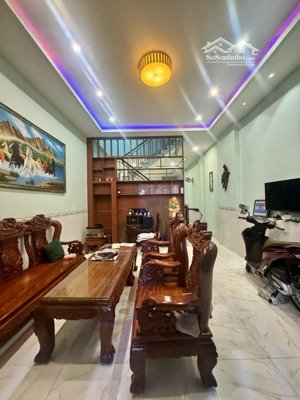 bán gấp nr tại thạnh xuân 38, 5,2 tỷ, 95m2, phong thủy tốt, đầy đủ tiện nghi