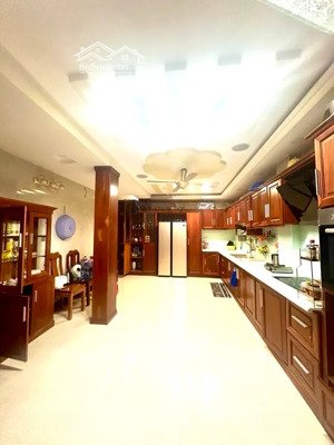 bán nhà dòng tiền 960 triệu/năm đường phạm văn hai, p.5, tân bình. chính chủ bán