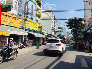 mặt tiền kinh doanh chợ phường tân quý dt 4mx18m 1 lầu giá 8,9 tỷ