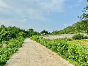 đất nghỉ dưỡng nhà vườn đẹp, giá tốt. vị trí: yên bài, ba vì, hà nội