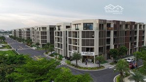 nhà phố liền kề soho the global city, 33 triệu, 350m2 sàn, 6 phòng ngủ, 5 tầng, thang máy